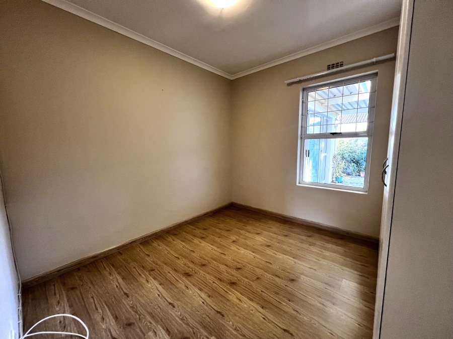 To Let 3 Bedroom Property for Rent in Sunningdale Western Cape